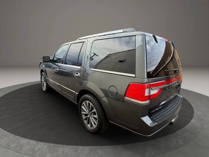 2016 Lincoln Navigator Select