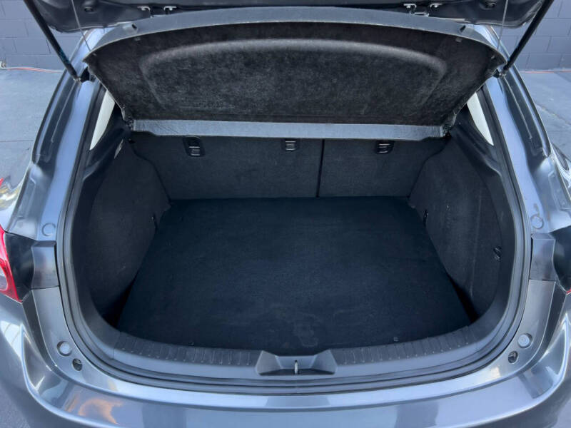 2014 Mazda MAZDA3 s Touring