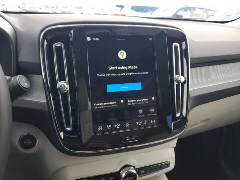 2026 Volvo XC40 B4 Plus