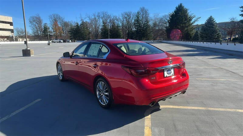 2023 Infiniti Q50 Luxe