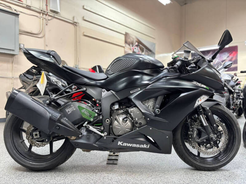 Specter 2015-kawasaki-ninja-zx-6r.jpg