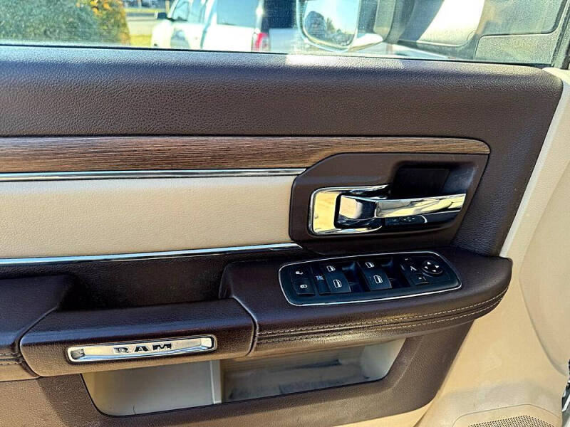 2015 RAM 3500 Laramie