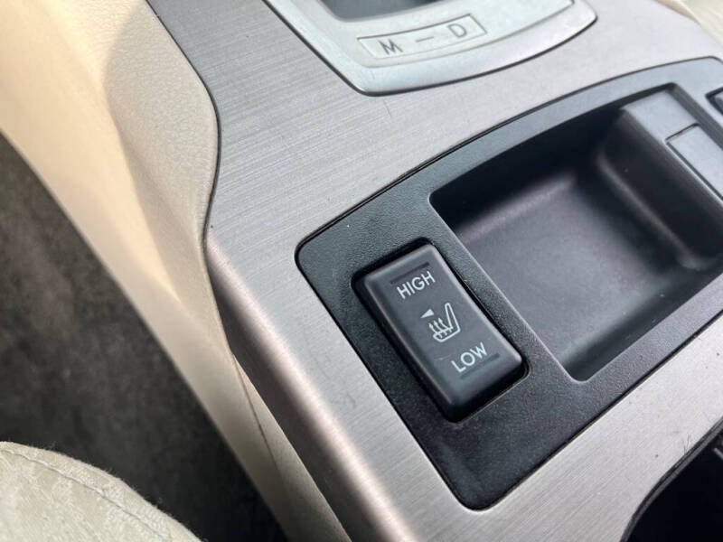 2012 Subaru Outback 2.5i Premium