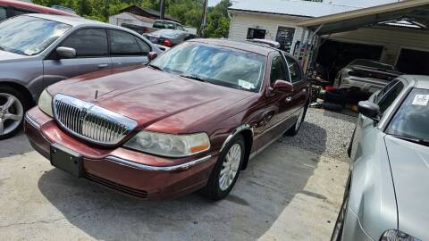 2003 Lincoln Town Car for sale at Rocket Center Auto Sales in Mount Carmel TN