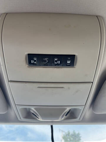 2013 Chrysler Town and Country Touring