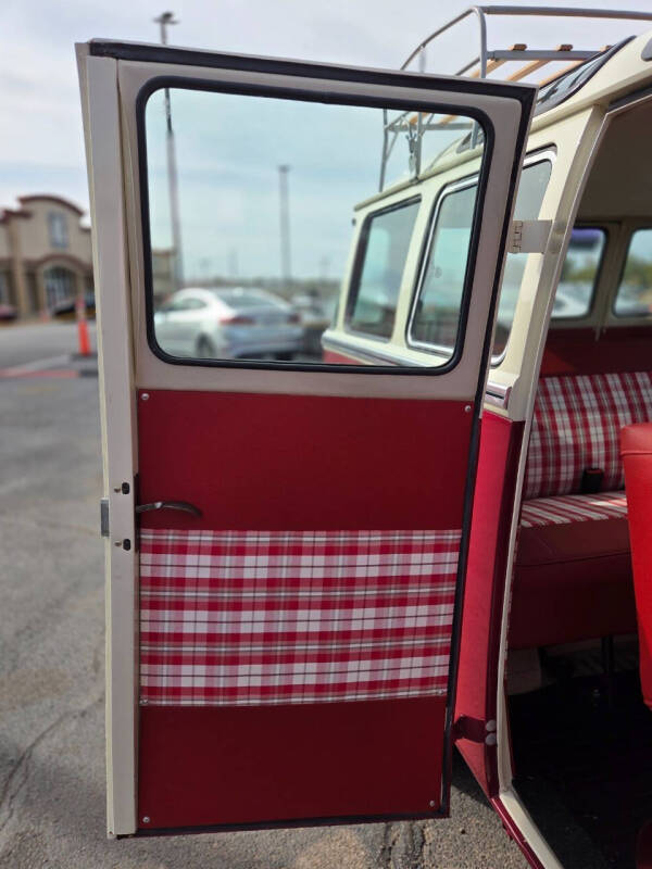 1975 Volkswagen Type 2