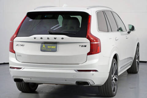 2017 Volvo XC90 T8 eAWD Inscription