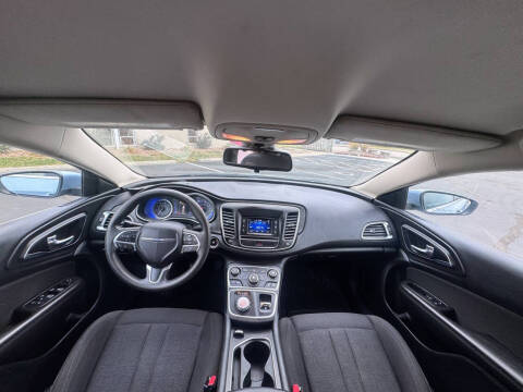 2015 Chrysler 200 Limited