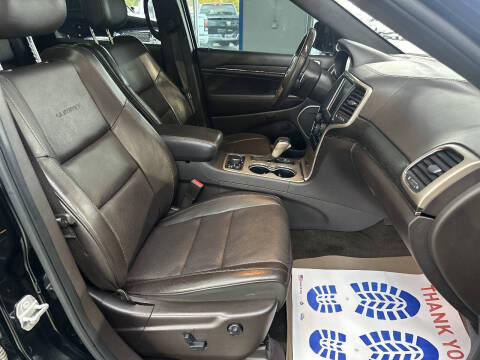 2017 Jeep Grand Cherokee Summit