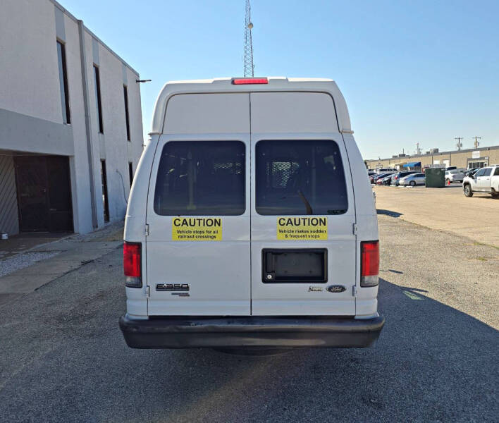 2013 Ford E-Series E-350 SD