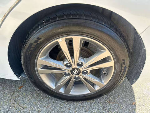 2017 Hyundai Elantra Value Edition