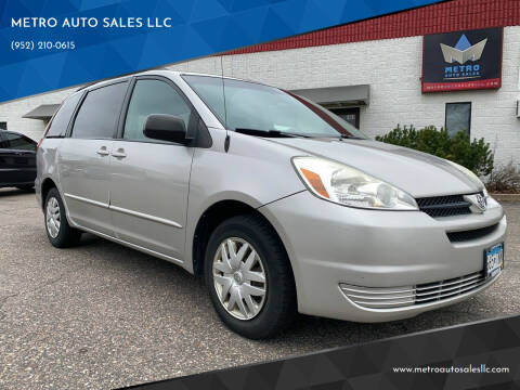 2004 Toyota Sienna for sale at METRO AUTO SALES LLC in Lino Lakes MN