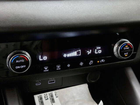 2024 Mitsubishi Outlander ES