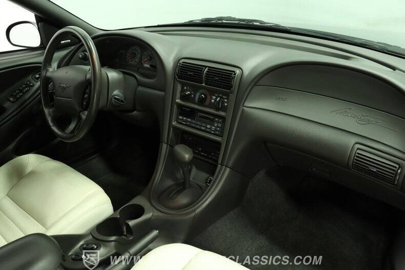 2000 Ford Mustang GT