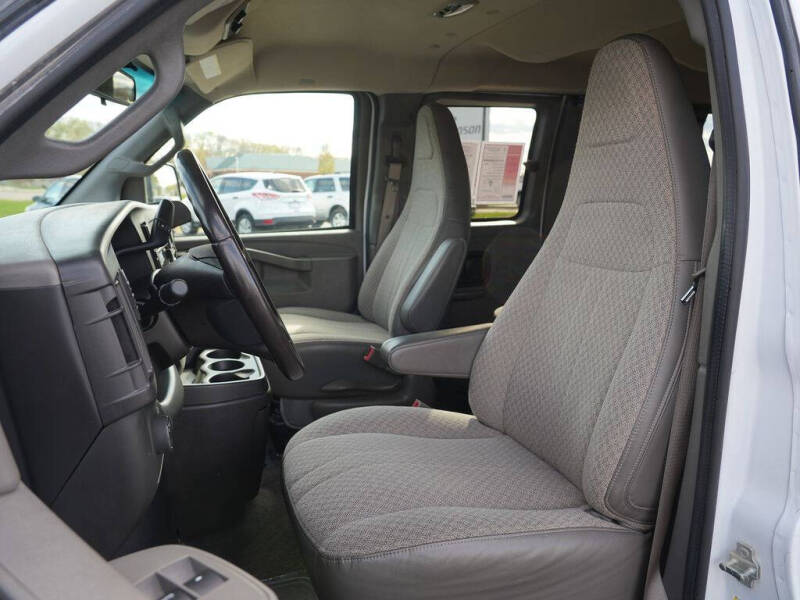 2017 Chevrolet Express LS 2500