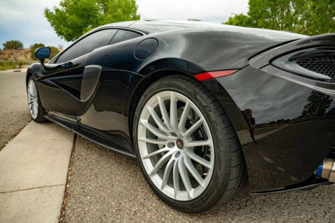 2017 McLaren 570GT