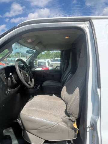 2017 Chevrolet Express 2500