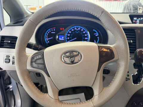 2014 Toyota Sienna