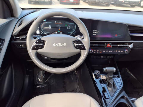 2025 Kia Niro EX