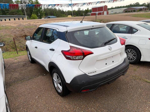2020 Nissan Kicks S