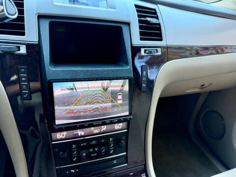 2012 Cadillac Escalade ESV Luxury