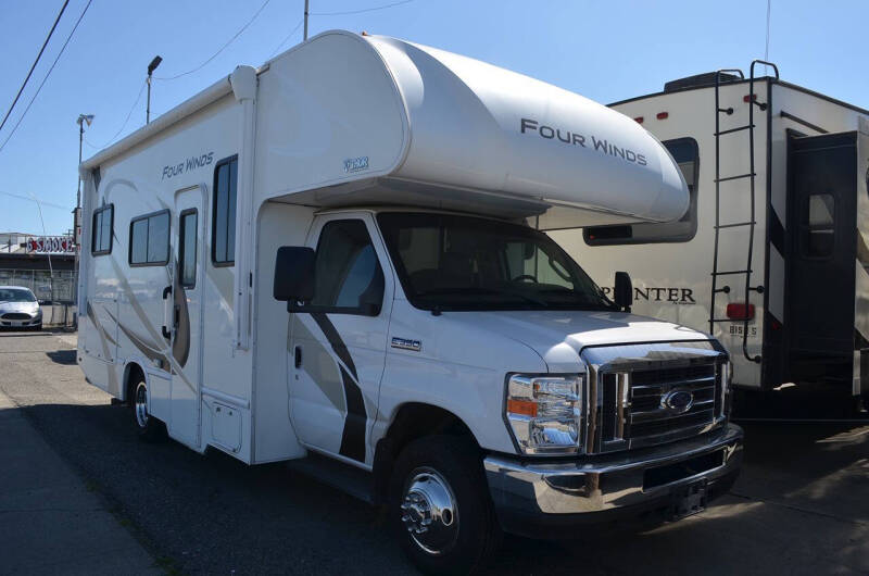 2019 Ford E-Series