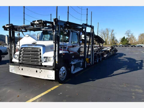 2019 Freightliner 114 SD