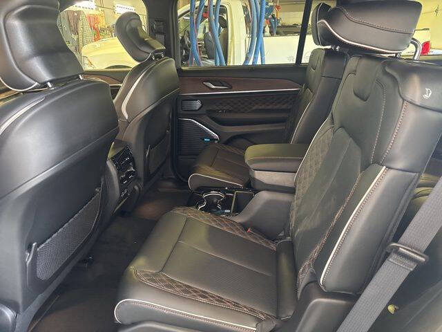 2025 Jeep Grand Cherokee L Summit