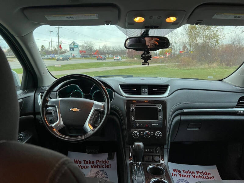 2017 Chevrolet Traverse LT