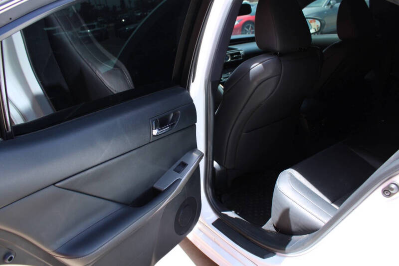 2016 Lexus IS 200t