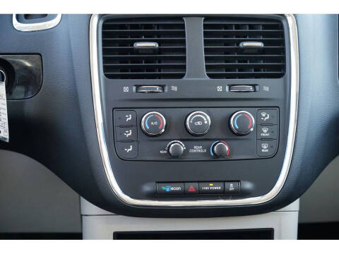 2017 Dodge Grand Caravan SE