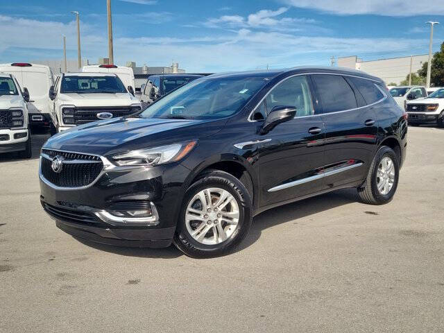 2018 Buick Enclave Essence's photo