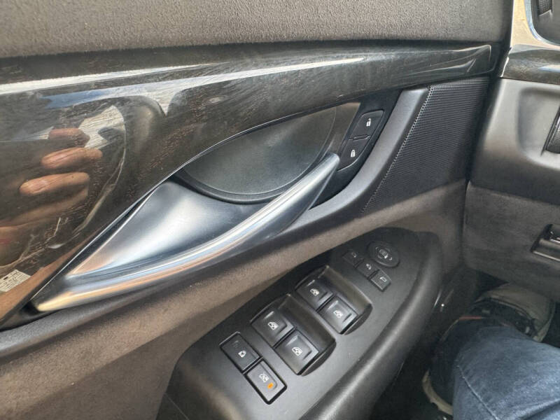 2017 Cadillac Escalade ESV Platinum