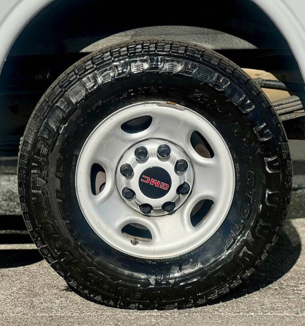 2020 GMC Savana 2500