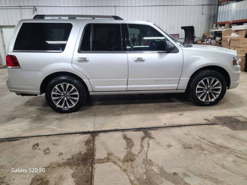 2017 Lincoln Navigator Select