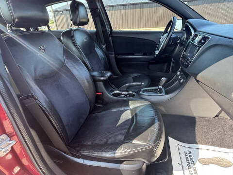 2013 Chrysler 200 Limited