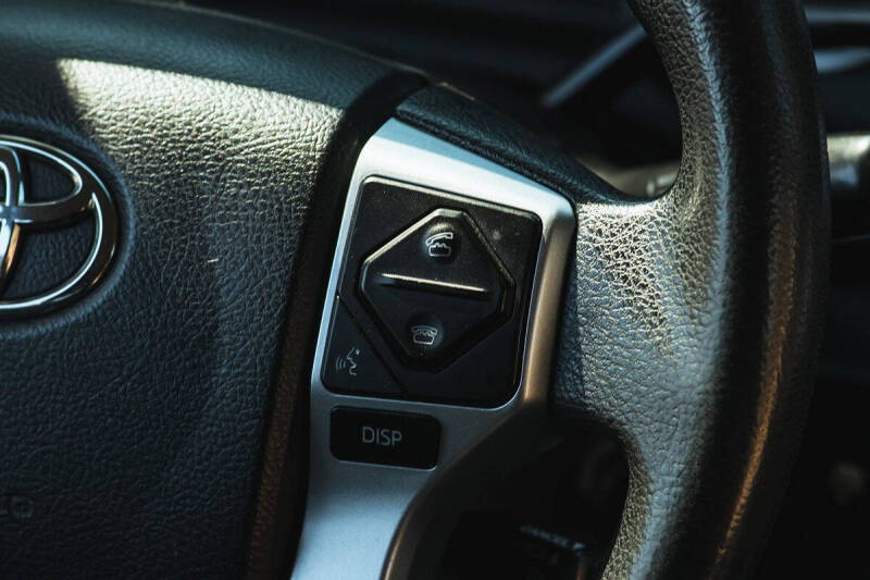 2014 Toyota Tundra SR5