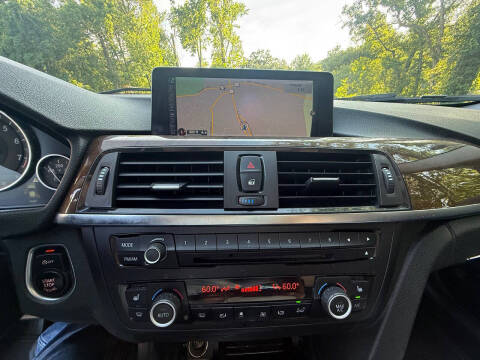 2015 BMW 3 Series 320i