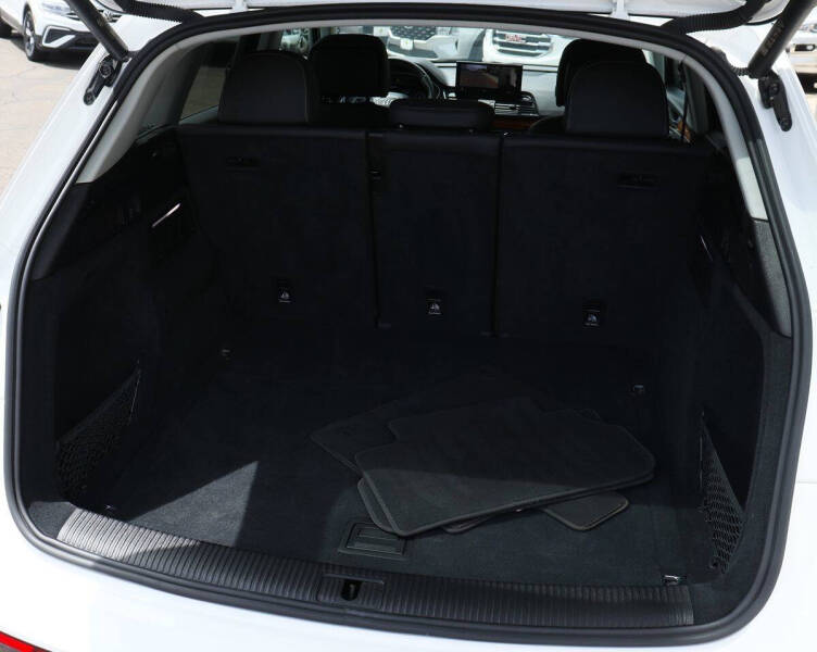 2022 Audi Q5 quattro S line Prem Plus 45 TFSI