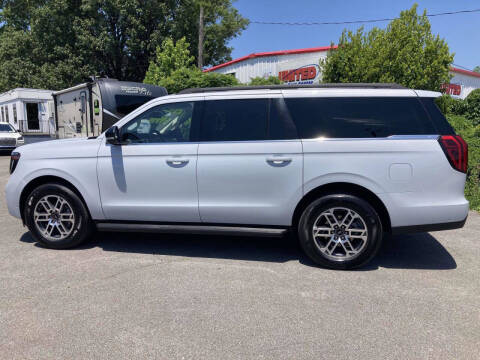 2025 Ford Expedition MAX Active