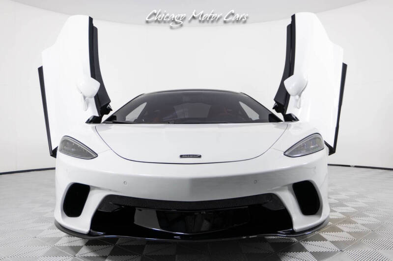 2023 McLaren GT