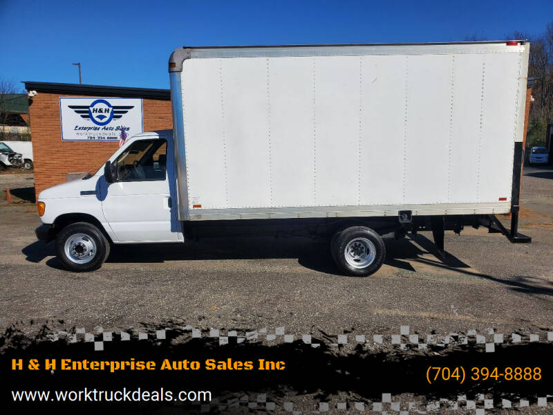 2007 Ford E-Series Chassis for sale at H & H Enterprise Auto Sales Inc in Charlotte NC