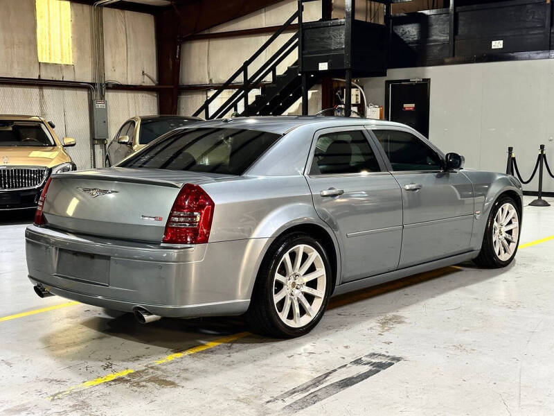 2006 Chrysler 300 SRT-8