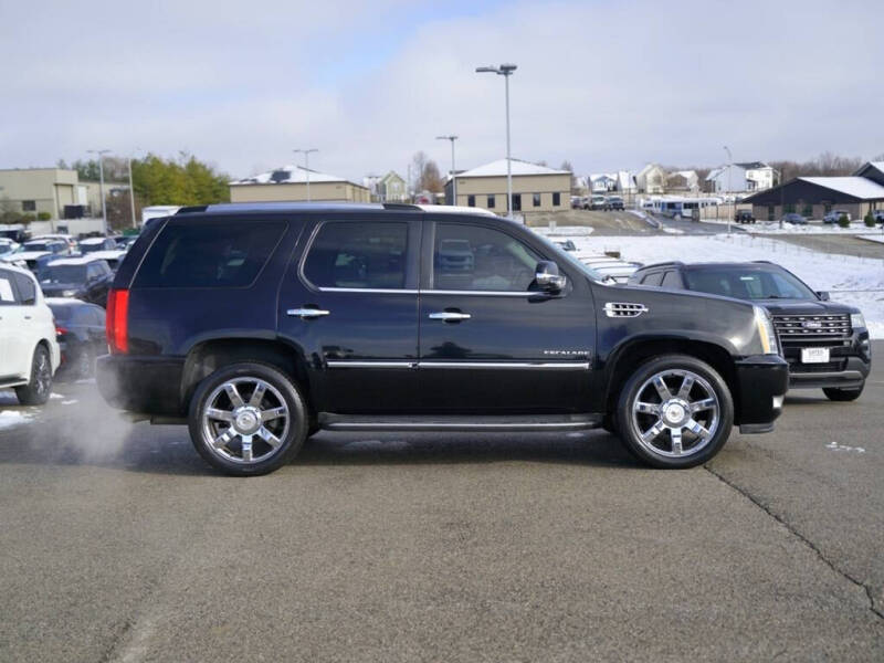 2012 Cadillac Escalade Luxury