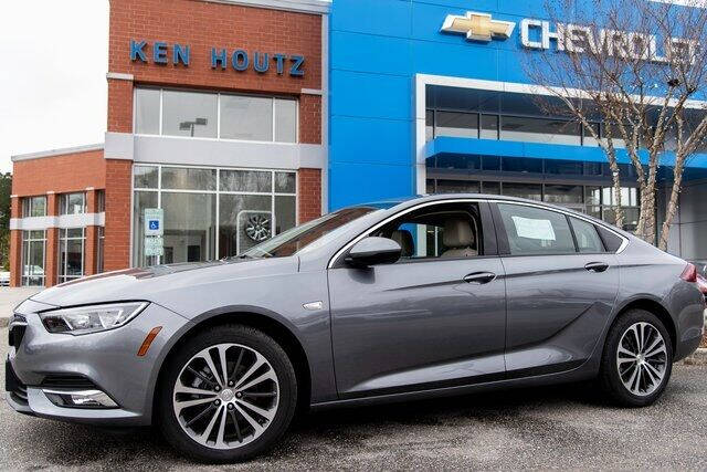 2020 Buick Regal Sportback Essence