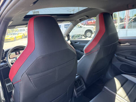 2023 Volkswagen Golf GTI SE