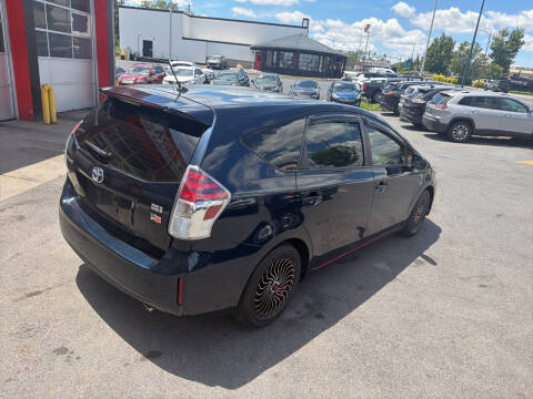 2017 Toyota Prius v Two