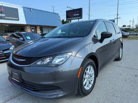 2017 Chrysler Pacifica Touring