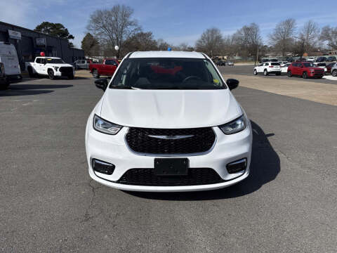 2024 Chrysler Pacifica Touring L