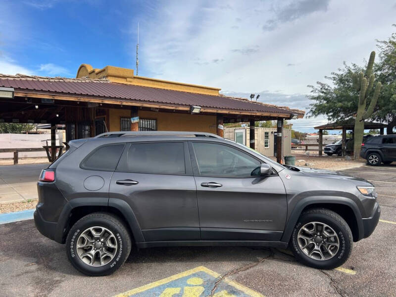 2020 Jeep Cherokee Trailhawk